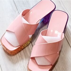 (11-3995)  Women's Platform Sandals Sz M (7.5)